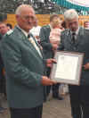Peter Janssen war auch 12 Jahre  Vorsitzender des TC; hier mit seinem Nachfolger (ab 2001) Johannes van Dick